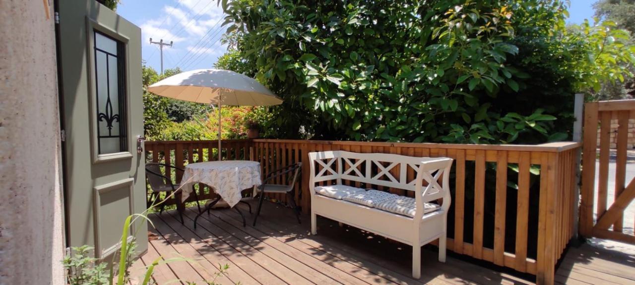Maple'S Place - אירוח מייפל Rosh Pinna Exterior foto