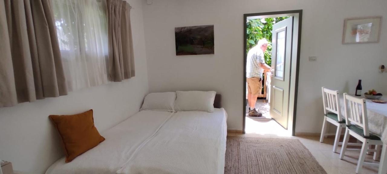 Maple'S Place - אירוח מייפל Rosh Pinna Exterior foto